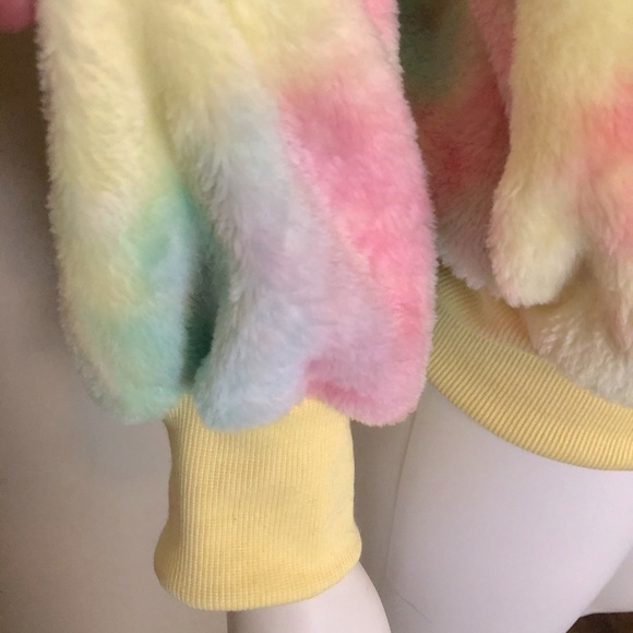 Luna Tuccini Plush Jacket - Picture 9 of 9